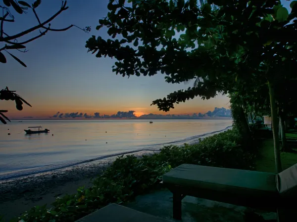 Golden Hour at golden hour beach 02 markisa tulamben, Bali — professional villa photography