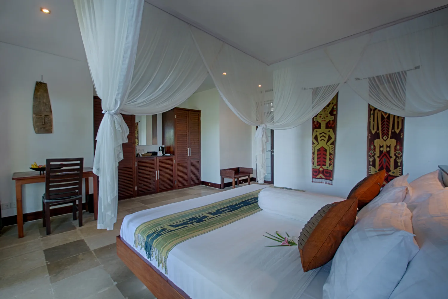 Kamar tidur villa Vila Markisa Tulamben Bali — foto villa profesional