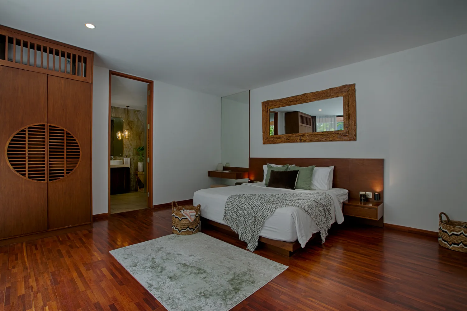 Kamar tidur villa Ocean Friends Villa Pererenan Bali — foto villa profesional