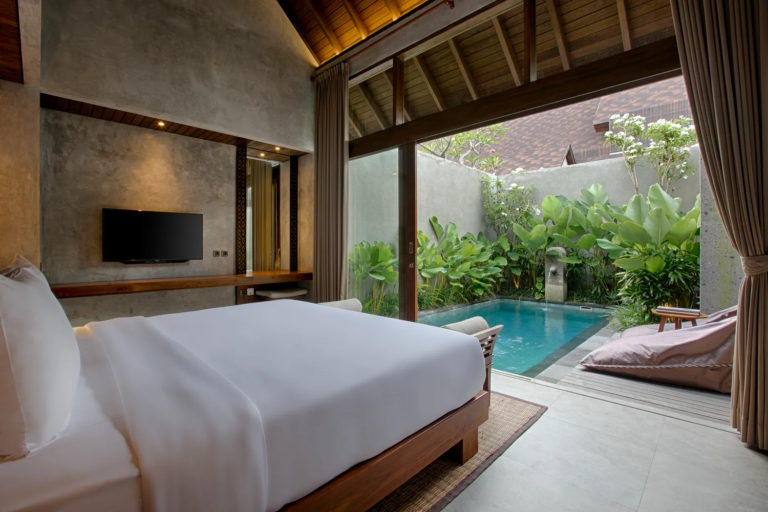 Kamar tidur villa Taman Dharmawangsa Nusa Dua Bali — foto villa profesional