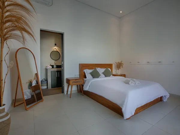 Bedroom — Villa Leleka, Tumbak Bayuh, Bali
