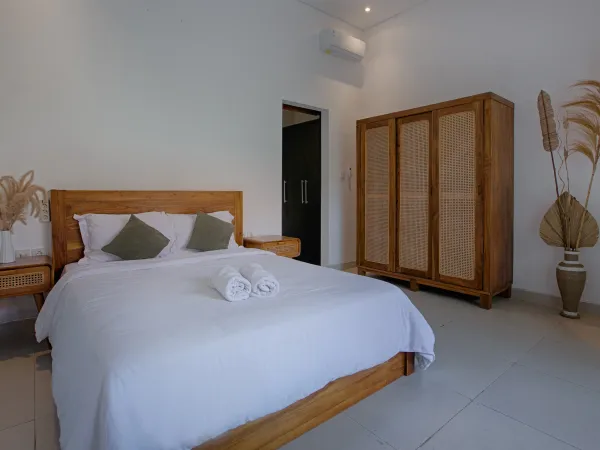Bedroom — Villa Leleka, Tumbak Bayuh, Bali