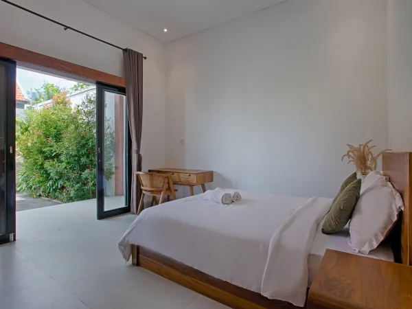 Bedroom — Villa Leleka, Tumbak Bayuh, Bali