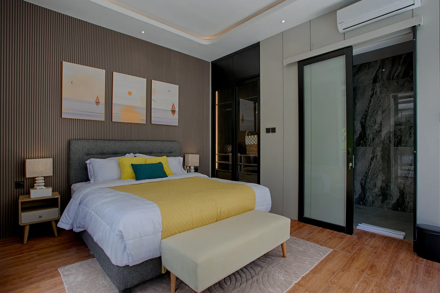 Kamar tidur villa SSKai Villa Seminyak Bali — foto villa profesional
