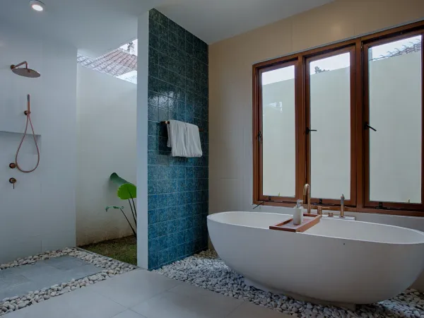 Kamar Mandi — MY Villa & Resort, Canggu