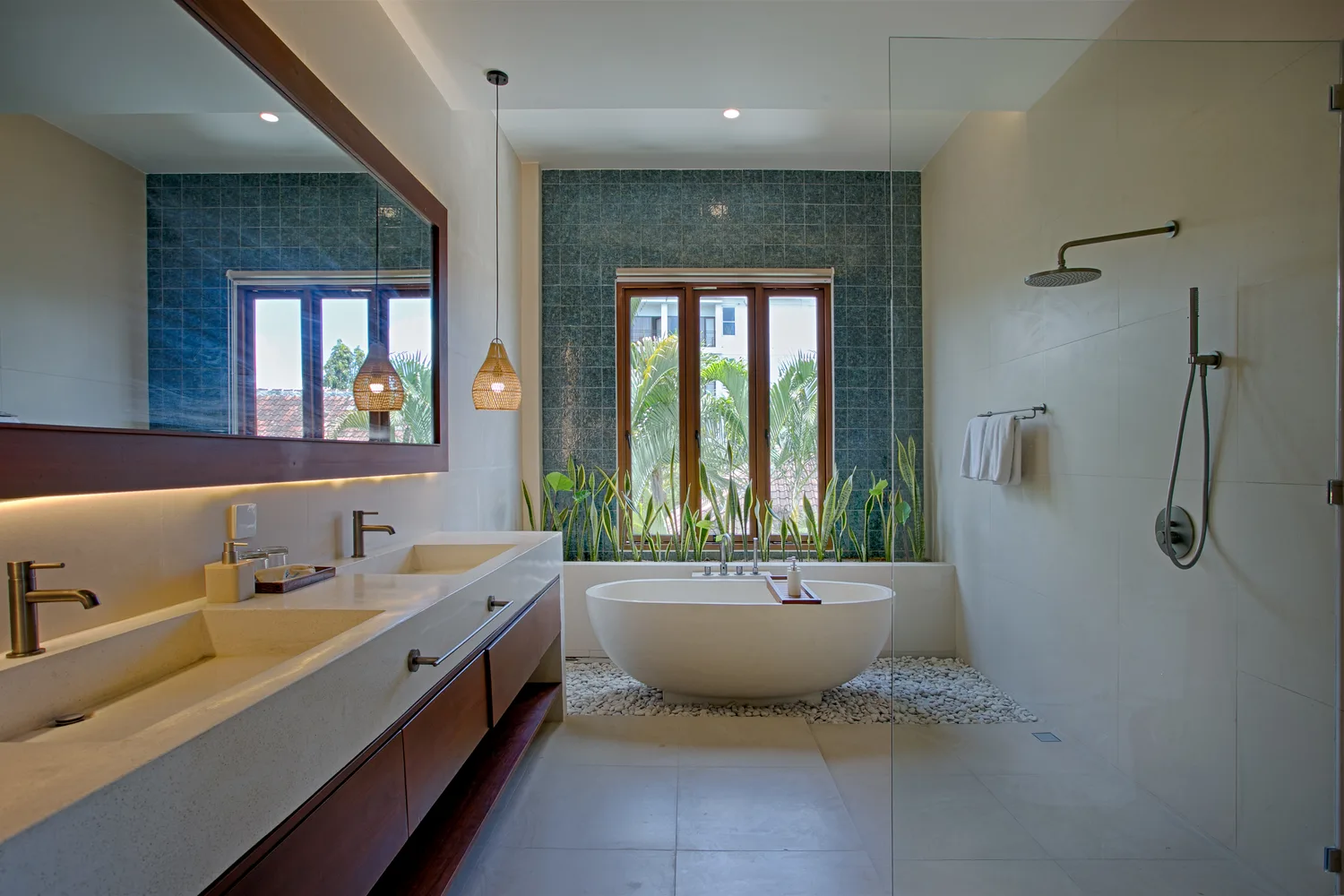 Kamar mandi villa MY Villa & Resort Canggu Bali — foto villa profesional