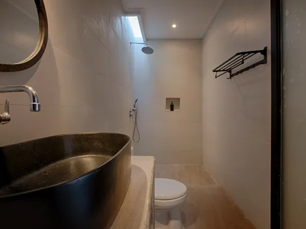 Bathroom — Villa Leleka, Tumbak Bayuh, Bali