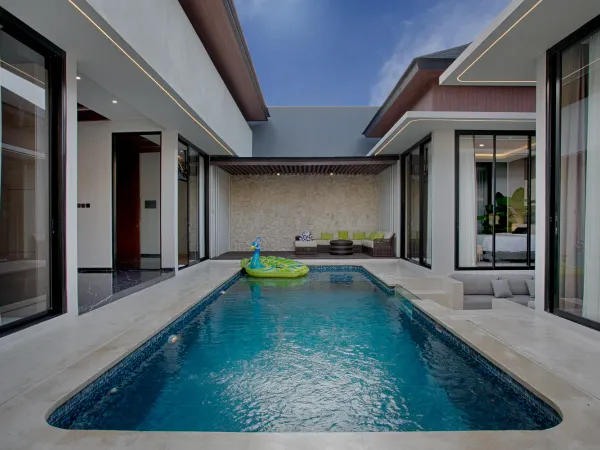 Kolam Renang — SSKai Villa, Seminyak