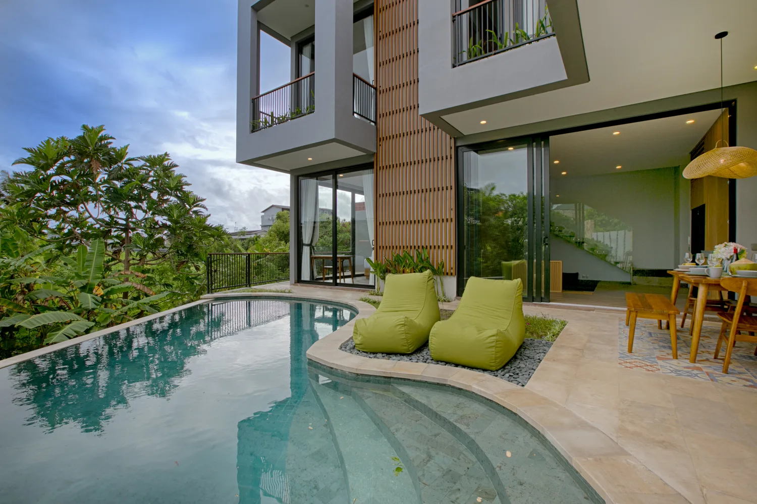 Kolam Renang Padi Padi Villas Pererenan Bali — foto villa profesional