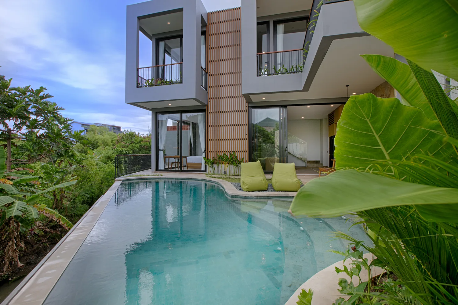 Kolam Renang Padi Padi Villas Pererenan Bali — foto villa profesional