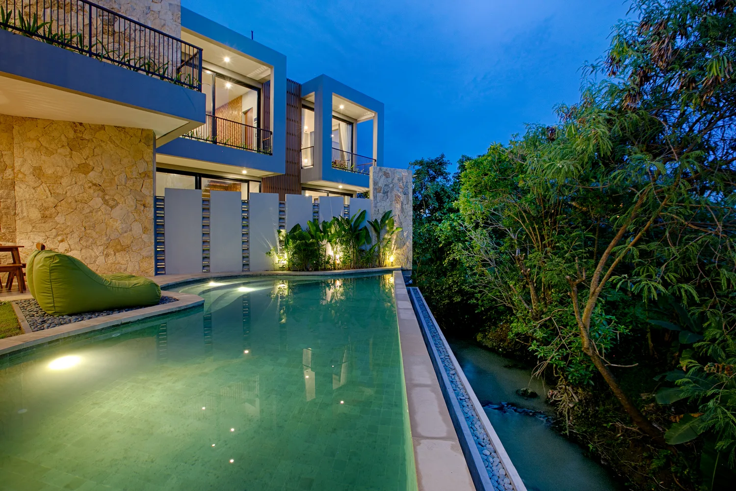 Kolam Renang Padi Padi Villas Pererenan Bali — foto villa profesional
